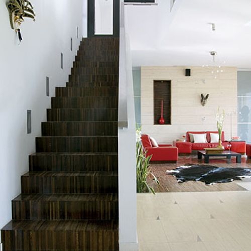 W kontrastowym kolorze. Dom podróżników