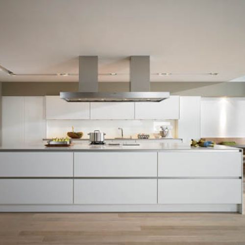 W kuchni S2 firmy Siematic nic nie stoi na widoku. STUDIO FORMA 96