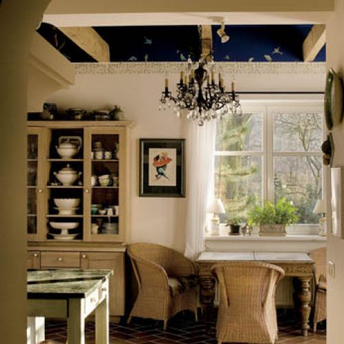 W kuchni znajdziemy pełno smaczków. Jak odrodziła się willa Kropka