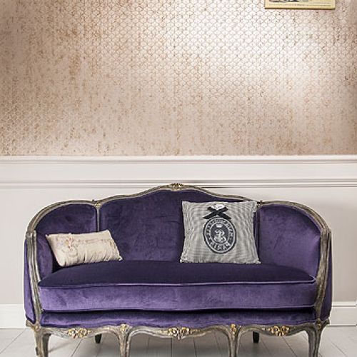 W mieniącym się welurze za 4200 zł. STUDIO ROCOCO