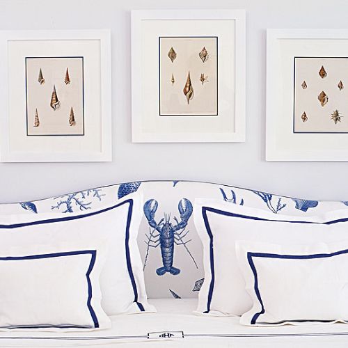 W pokoju Pod homarem śpią goście. Śródziemnomorska willa w błękitach