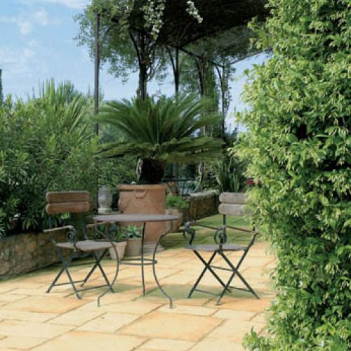 W śródziemnomorskim stylu: kostka na zdjęciu do złudzenia przypomina piaskowiec. SEMMELROCK