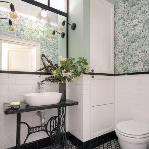 przytulna łazienka w domu jednorodzinnym