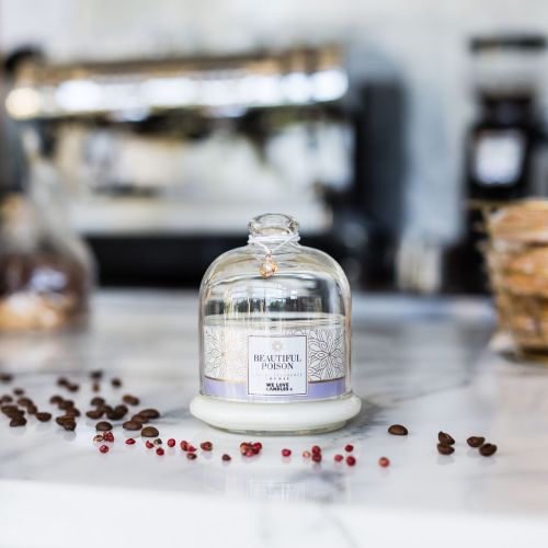 Świece zapachowe, które obłędnie pachną i tak samo dobrze wyglądają