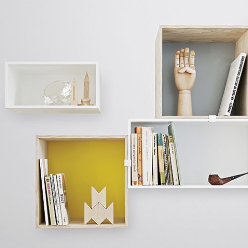 Wiszące półeczki, ustawisz tak, jak chcesz. Do wyboru trzy wielkości. Ceny zależnie od wielkości i wykończenia, od 275 zł.