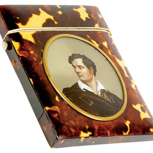 Wizytownik ze skorupy żółwia z dużą miniaturą lorda Byrona, Anglia 1870 r., z kolekcji Włodzimierza