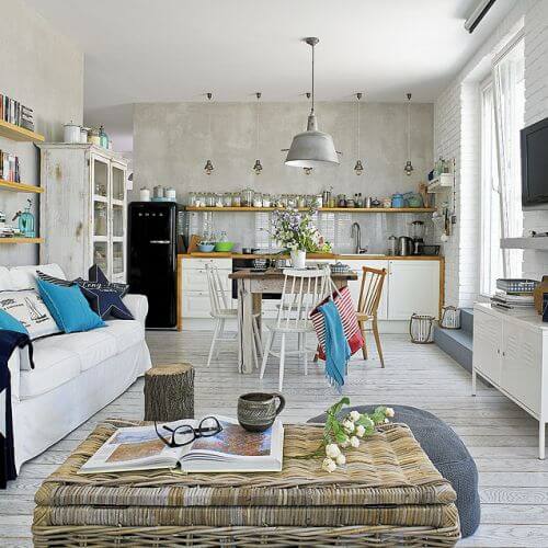 Loft urządzony deskami ze starej stodoły