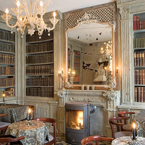 Właściciele przyjmują w domu klientów.