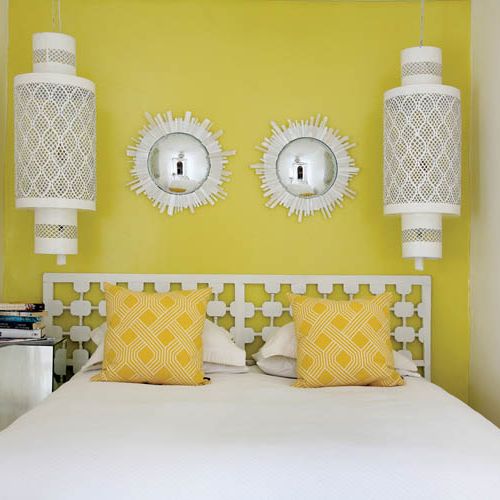 Właściciele wynajdują meble w okolicznych sklepach.