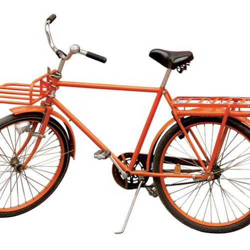 Współczesny rower z dwoma bagażnikami. Fot. Shutterstock.com