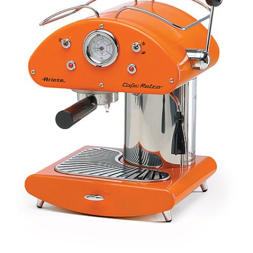 Wygląd Cafe Retro przenosi nas w czasie o pięćdziesiąt lat. Kosztuje 1299 zł. ARIETE