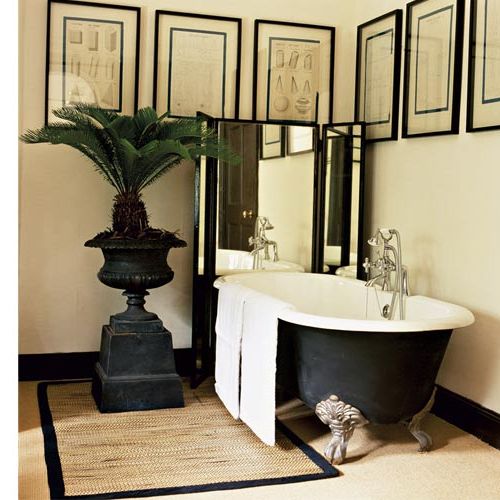 Dom w stylu kolonialnym - pokój kąpielowy