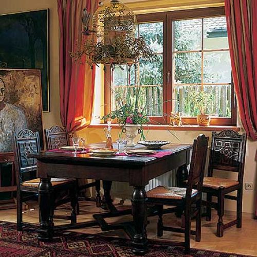 Wyjątkowy żyrandol- klatka dla ptaków.