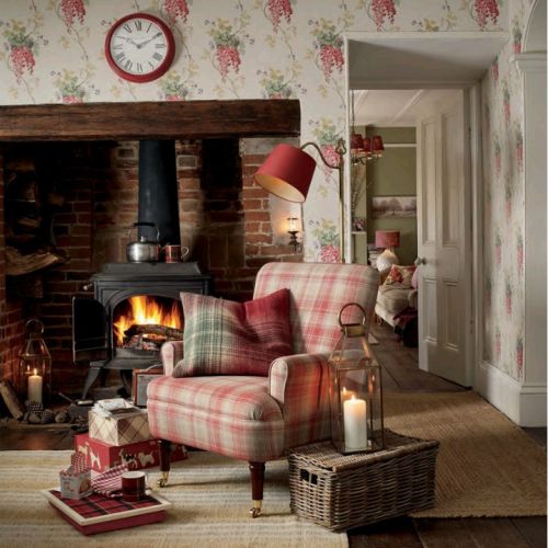 Wyposażenie i dekoracje w stylu country od Laury Ashley dostępne na www.lauraashley.pl