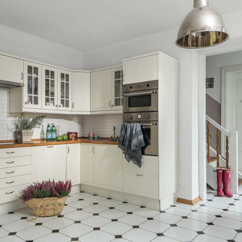 Dom w klimacie lat 30. Wnętrza w klimacie lat 30.