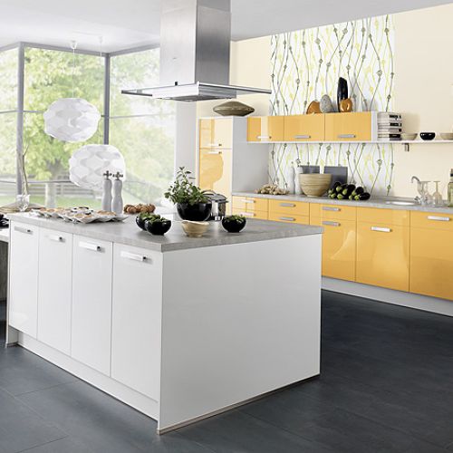 Z półwyspem-stolikiem, ok. 21 000 zł, BAUFORMAT