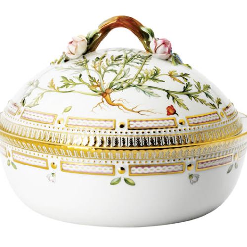 Z uchwytem w kształcie gałęzi krzewu różanego. ROYAL COPENHAGEN