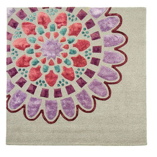 Miękkie i kolorowe dywany