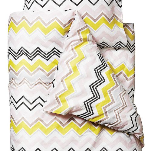 Pościel z cienkiej bawełny we wzorzyste nadruki.