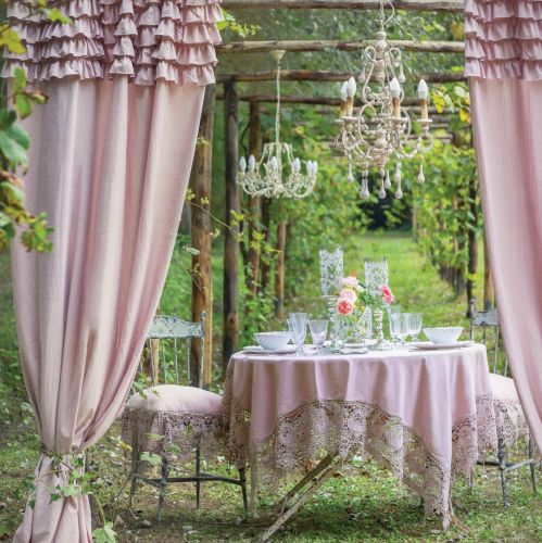 Romantyczne zasłony ogrodowe