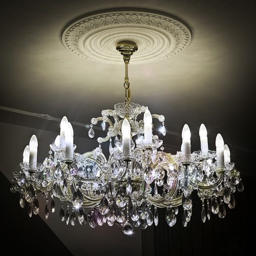 Zdjęcie: Alfred Gabriel. Kryształowe żyrandole