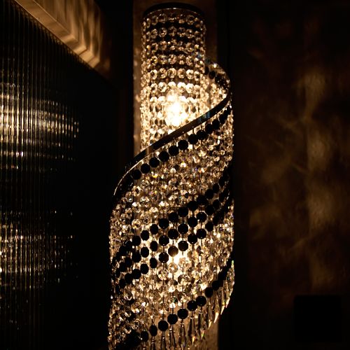 Zdjęcie: Alfred Gabriel. Kryształowe żyrandole