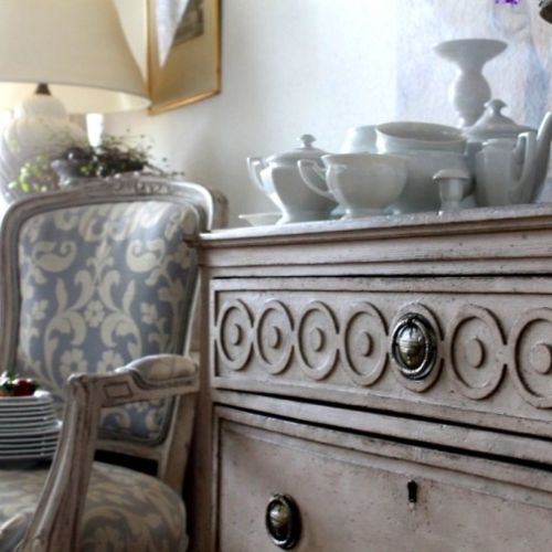 Zdjęcie: Angelo Antique. Lekkie antyki