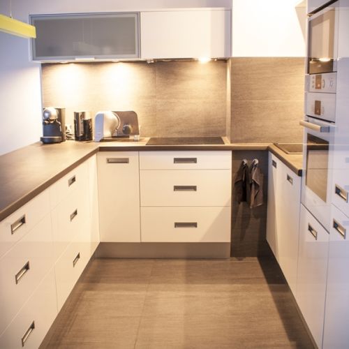 Jak urządzić małą kuchnię - aranżacje kuchni