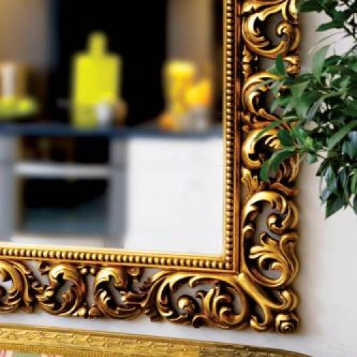 Zdobiona rama lustra. Magia wzorów