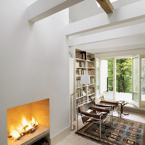 Zjawiskowe fotele Wassily Marcela Breuera z 1925 roku. Gospodyni kupiła je na starociach.