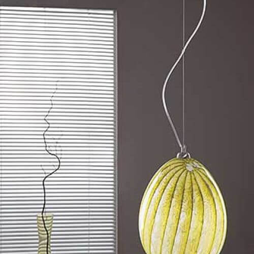 Żyrandol Plum Green to ręcznie obrabiane i zdobione szkło - kosztuje od 250 zł. FALKO