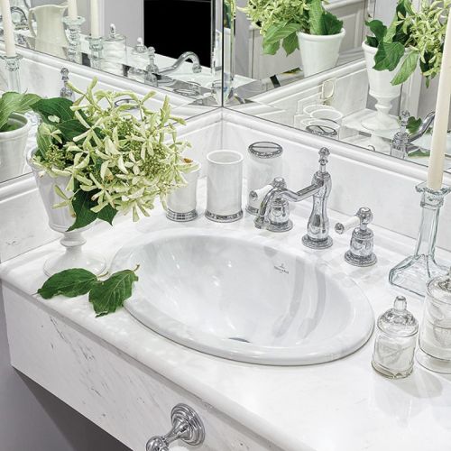 Jakie trendy aranżacyjne królują w wystroju modnych łazienek? Zobacz najpiękniejsze aranżacje łazienek według