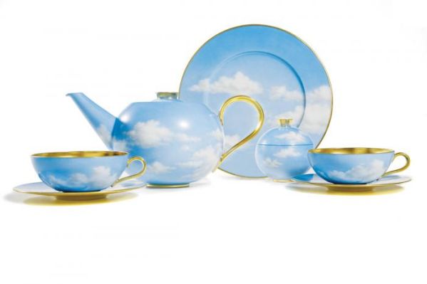 Zastawę Ciel Bleu Still bracia Siegerowie zaprojektowali dla Rosenthala.