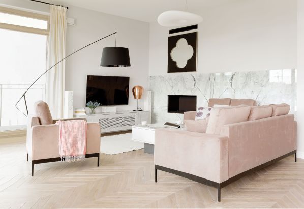 Nowoczesne mieszkanie: pudrowe i przytulne