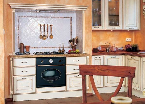 Dom urządzony pamiątkami, kolorami i inspiracjami z podróży.