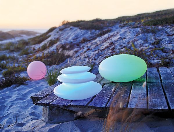 Lampy, które włączają się po zapadnięciu zmroku.