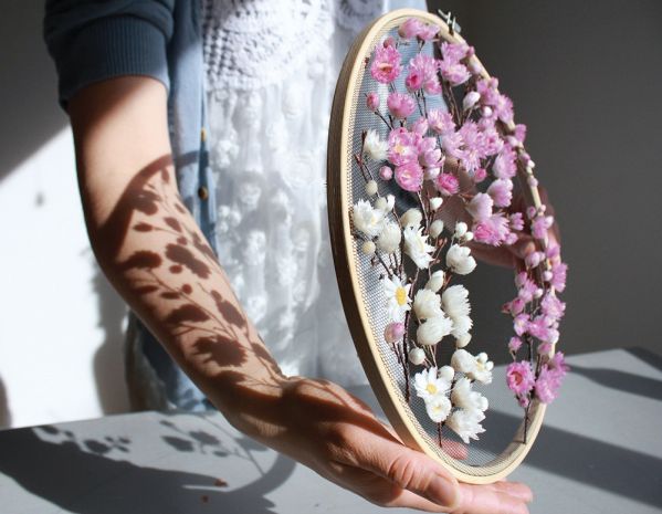 Olga Prinku haft z kwiatami