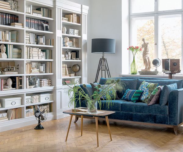 Nowy Jork nie leży w Virginii, ale biblioteka Nowy Jork z kanapą Virginia to wyjątkowo dobrana para. Do tego