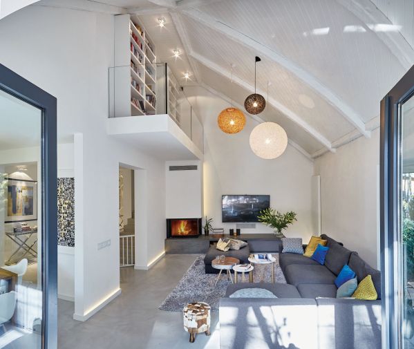 Architektura i las: nowoczesny dom z 65-metrowym tarasem