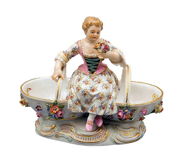 Solniczka porcelanowa, XIX w. Scenografia uczty