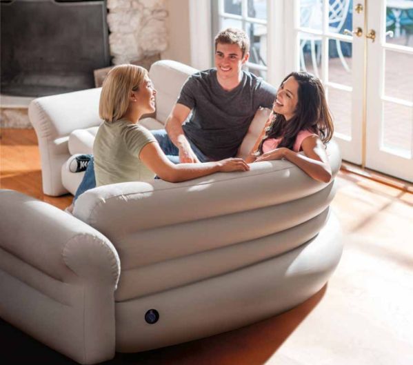 Materac dmuchany: 5 powodów, dla których warto mieć go w domu