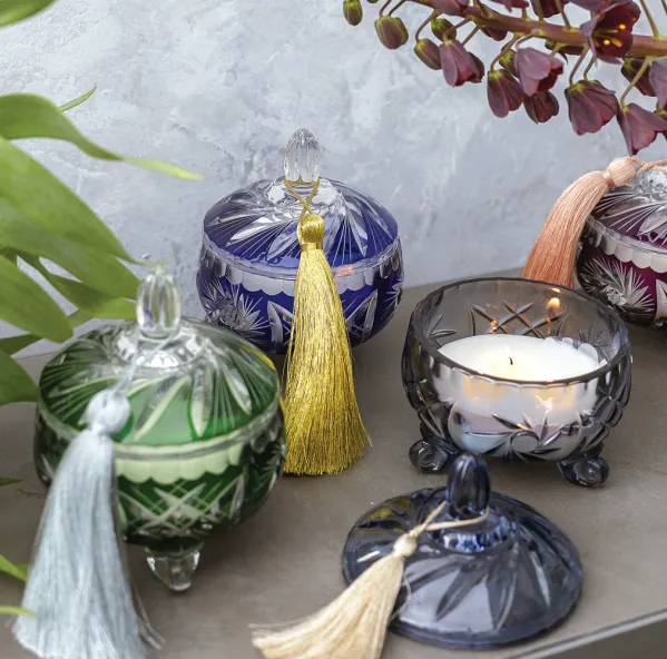 świece w kryształach