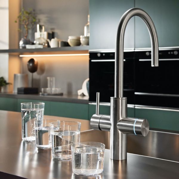 bateria kuchenna z wrzątkiem i wodą gazowaną