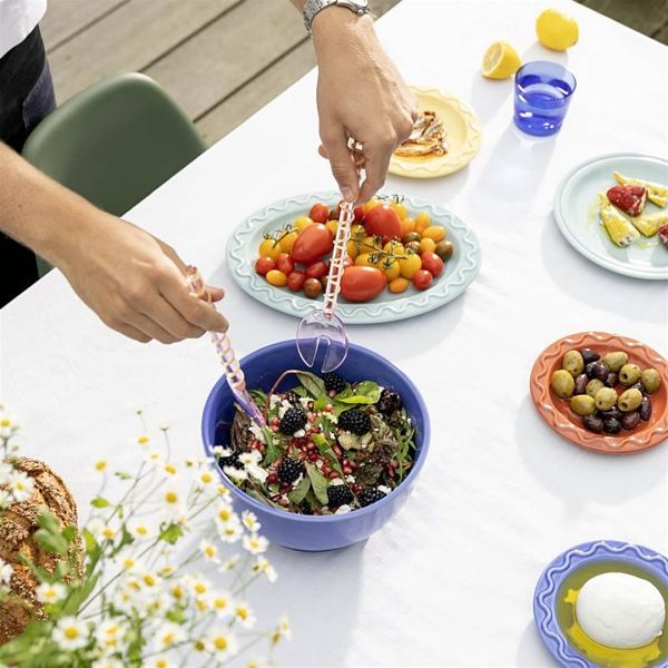 naczynia na przekąski i napoje na letnie przyjęcie