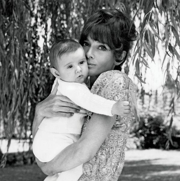 Przepis na szczęście. Audrey hepburn, książki, artyści