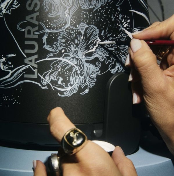 znana artystka pomalowała generator pary na aukcję WOŚP