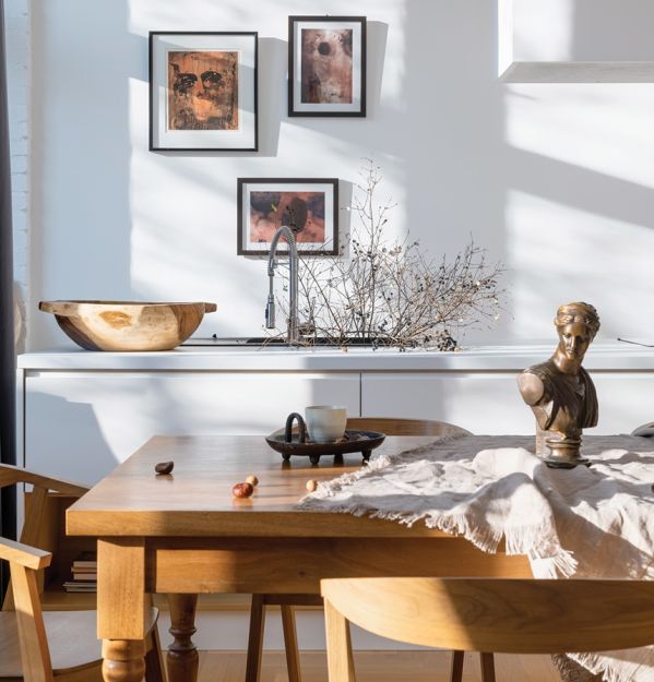 styl nowoczesny i antyki w mieszkaniu