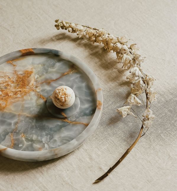 dodatki do wnętrz z onyksu od Yox Concept