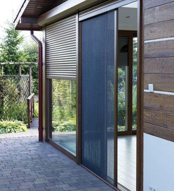 moskitiery na okna i drzwi