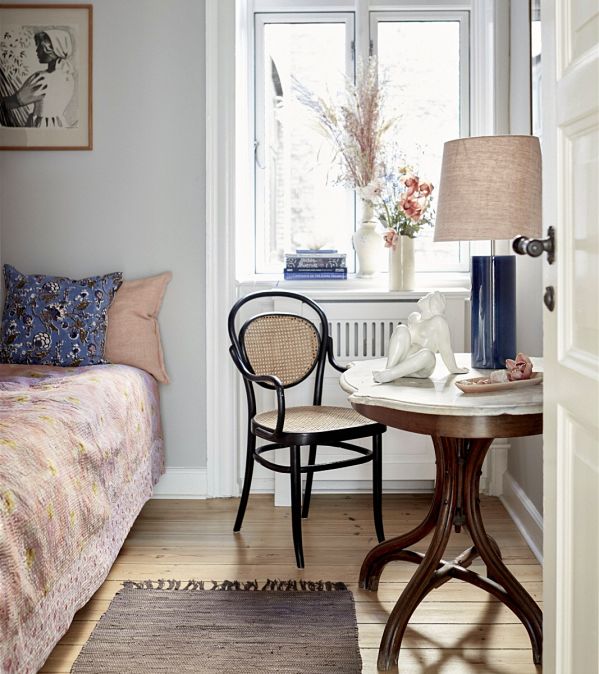 aranżacja małej sypialni w bloku